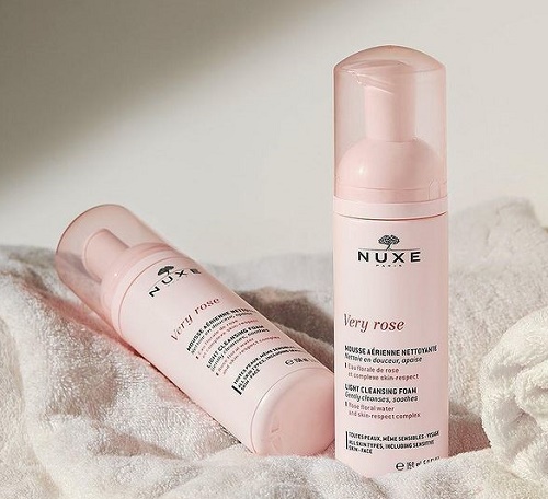 nuxe very rose light cleansing foam nhận được đánh giá tích cực từ phía khách hàng