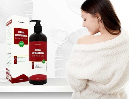 gel tắm herbal antibacterial shower gel được chị em yêu thích tin dùng