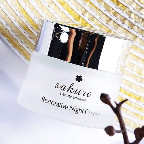 sakura restorative night cream