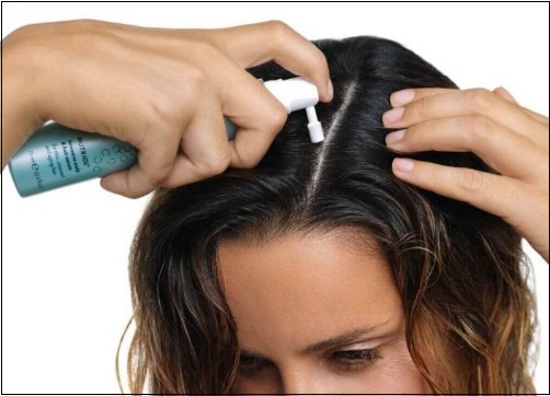 xịt tinh chất dưỡng tóc ageloc nutriol trực tiếp lên tóc và da đầu