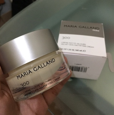 maria galland 300 velvet skin mattifying cream chứa dưỡng chất an toàn cho da
